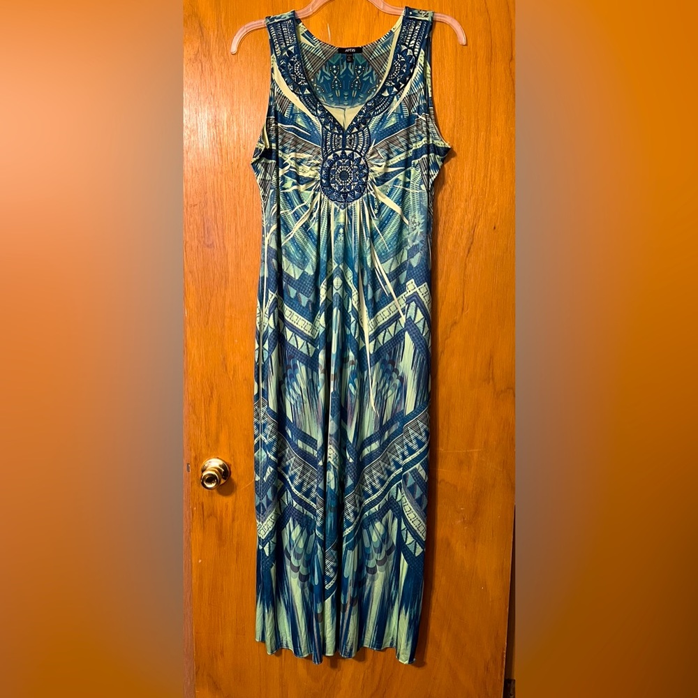 Maxi print dress, green tie dye
